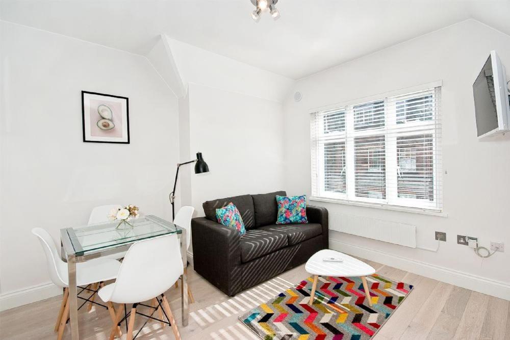F5 Greek Street By City Living Londen Buitenkant foto
