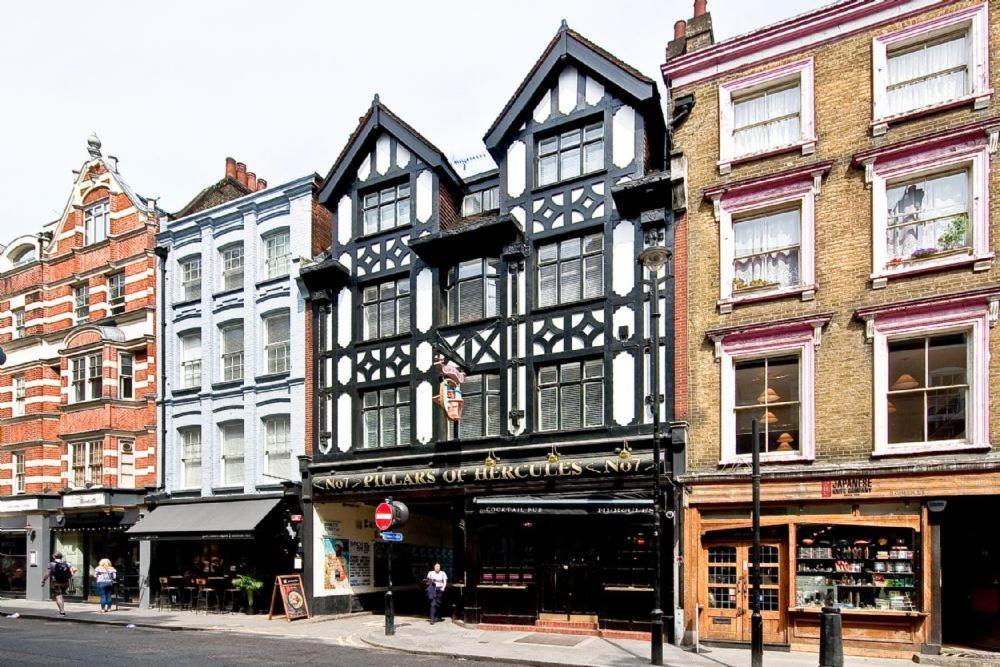 F5 Greek Street By City Living Londen Buitenkant foto